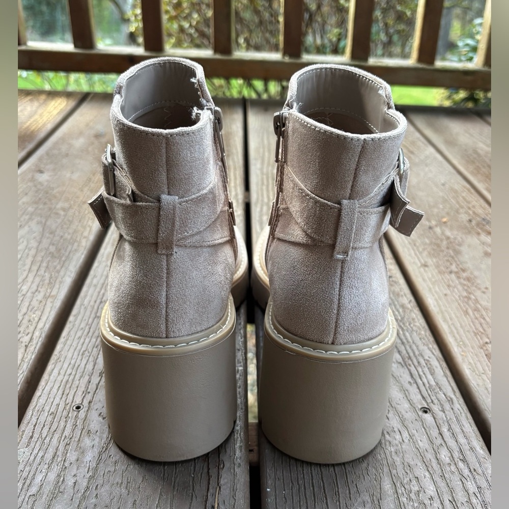 Madden Girl Frost Ankle Boots Size 7 - Picture 3 of 9